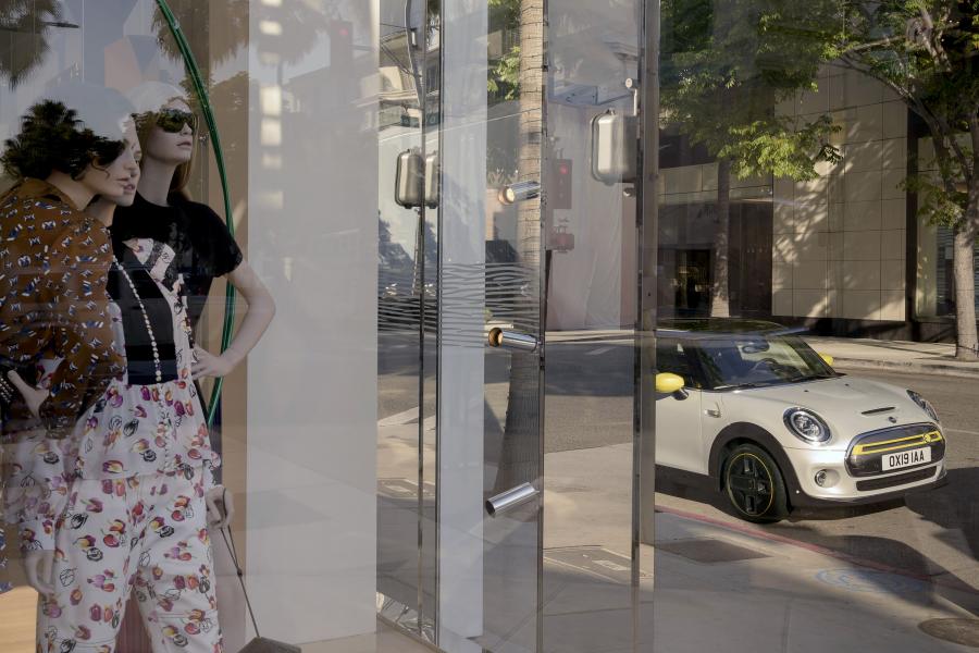  Mini Cooper SE (F56) 2019 года  (WW) (фото 35 из 132)